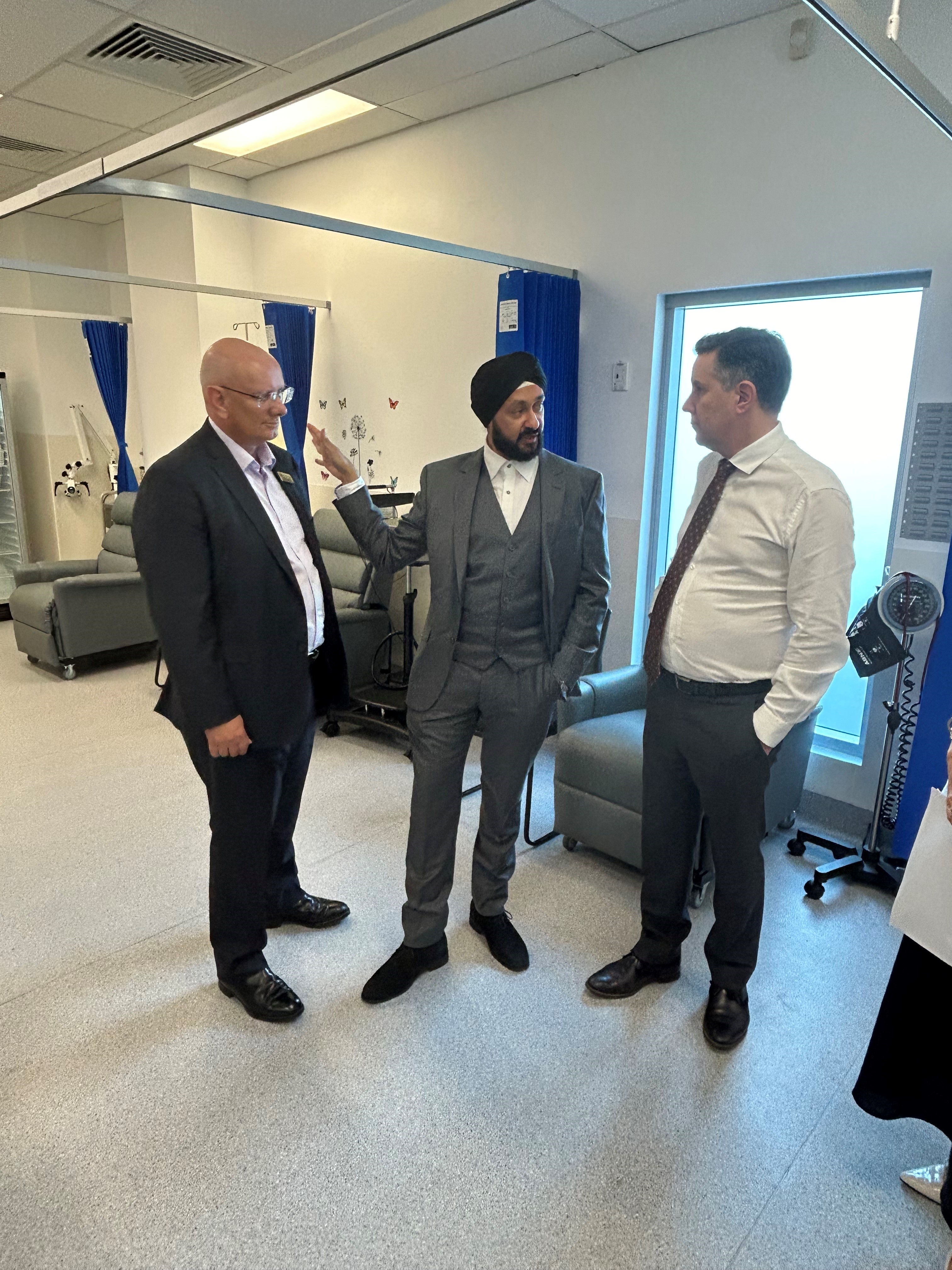 MINISTER IN IPSWICH TO HAIL SUCCESS OF URGENT CARE CLINICS  Main Image